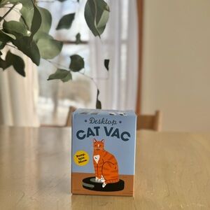Cat-Themed Desktop Vacuum Cleaner - Blue and Black